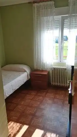 Casa con jardín en venta en Calle Lluja, imagen 3