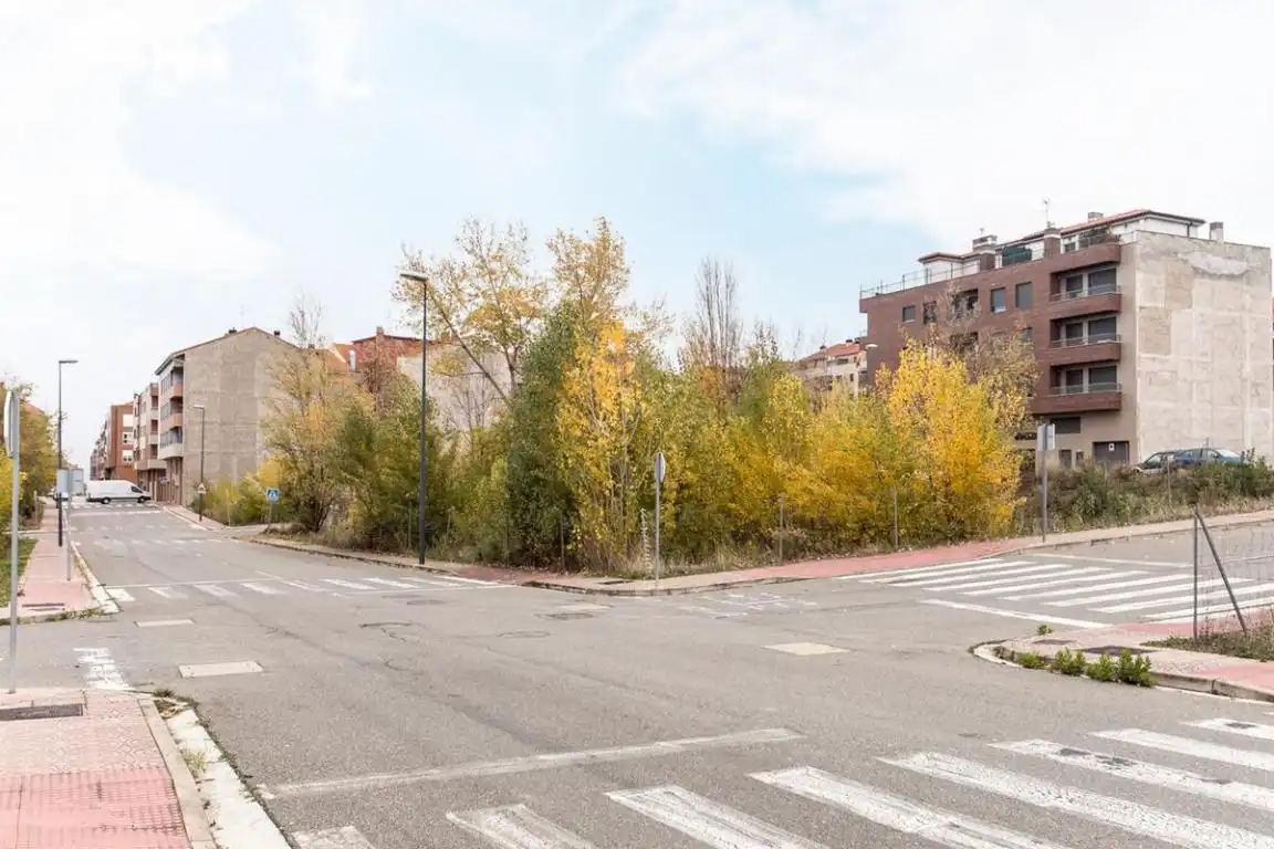 Residential land for sale in Calle Río Miguel