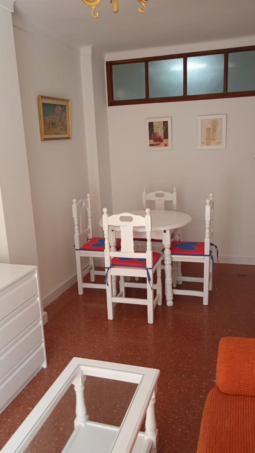 Dining room of Flat to rent in  Sevilla Capital  with Air Conditioner, Furnished and Balcony