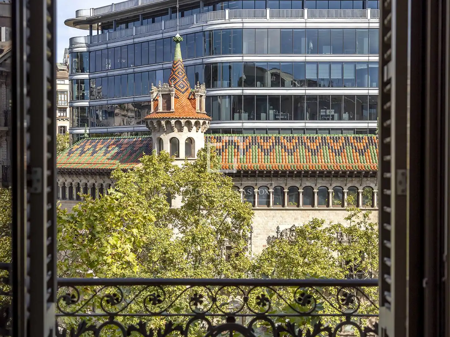 Vista exterior de Piso de alquiler en Eixample