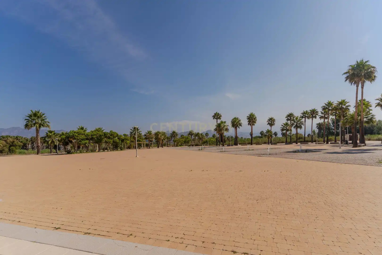 Flat for sale in Motril  with Air Conditioner, Private garden and Swimming Pool