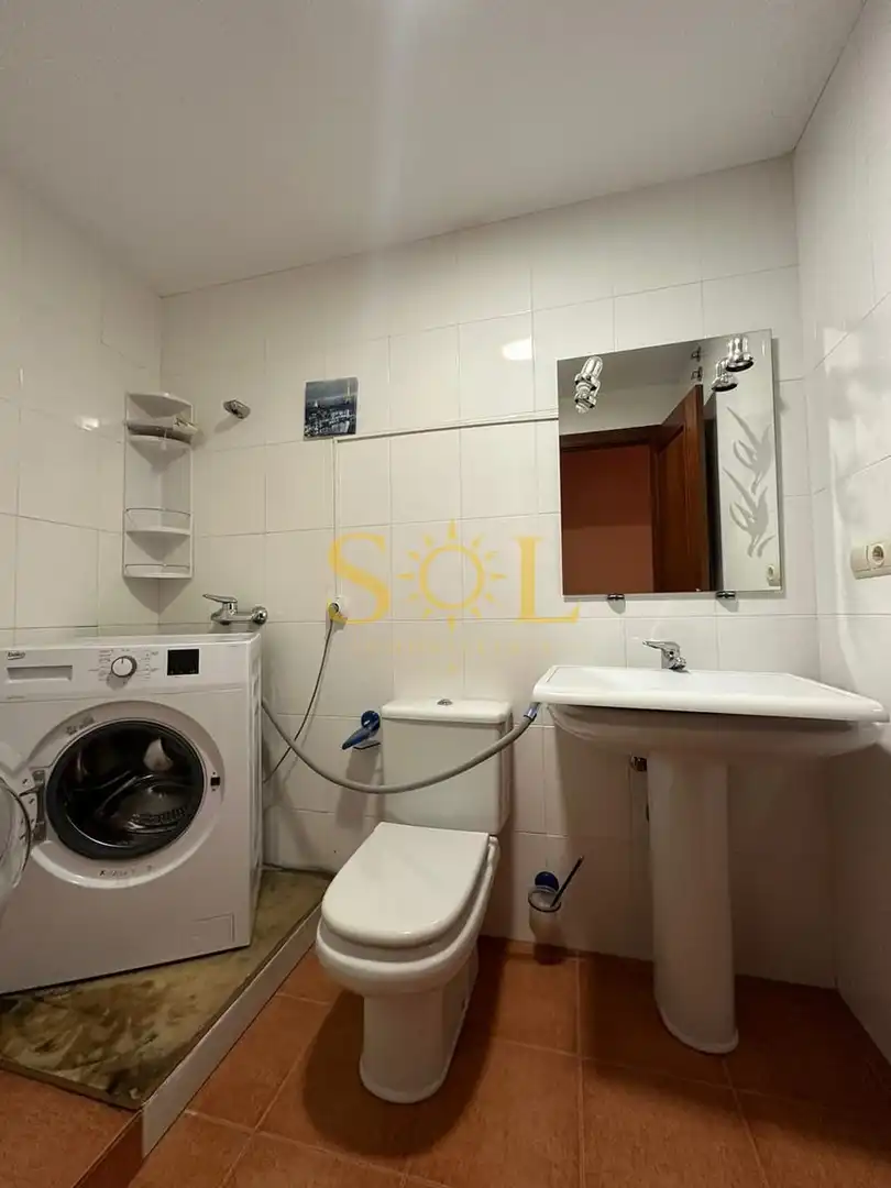 Baño de Casa adosada en venta en Hospital de Órbigo con Calefacción, Jardín privado y Parquet