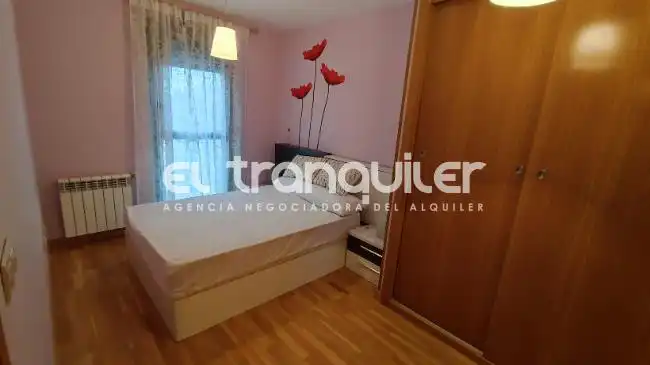 Bedroom of Flat for rent in Madrid  with Swimming Pool, Furnished and Washing machine