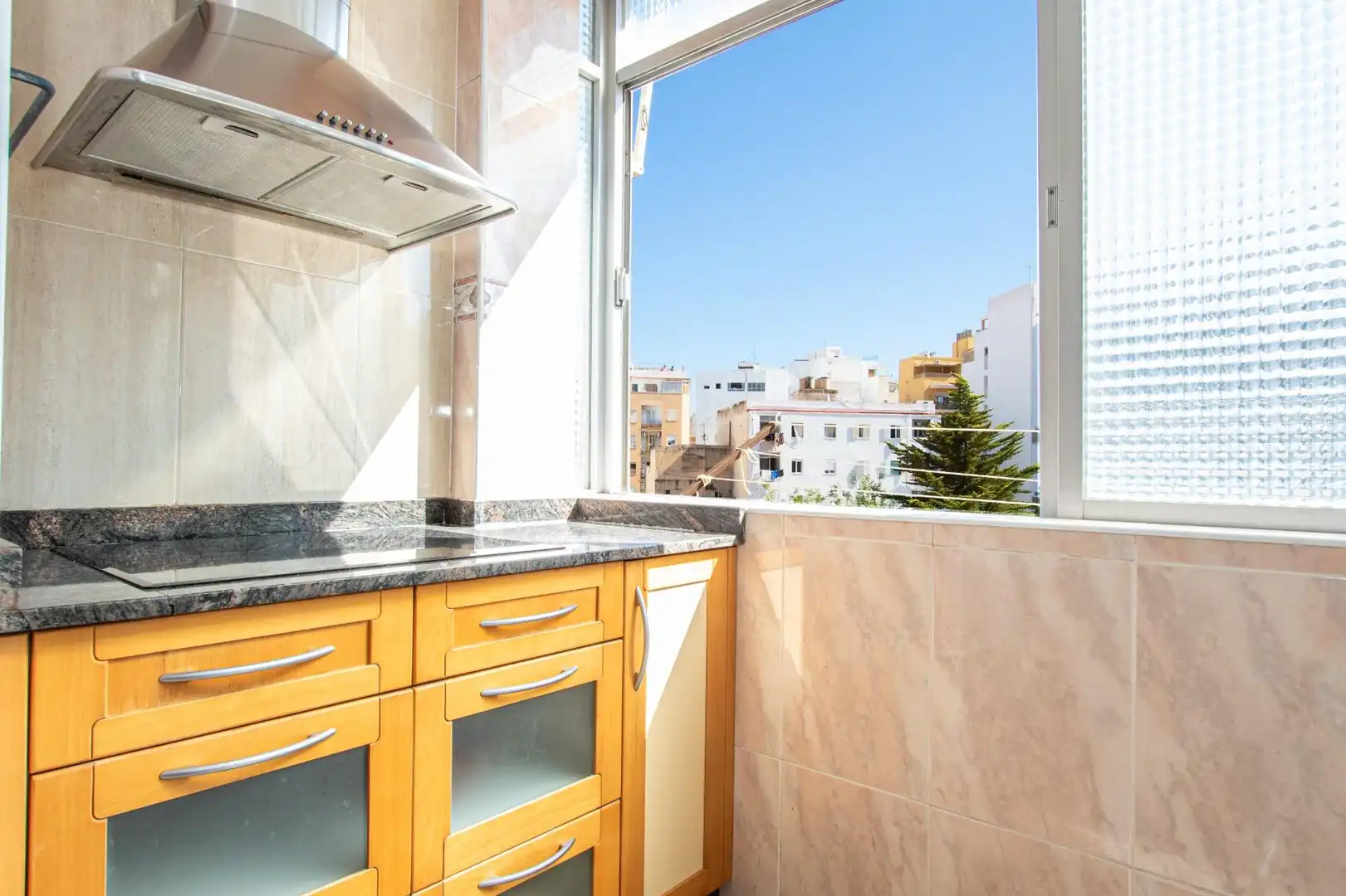 Kitchen of Flat for sale in  Palma de Mallorca  with Air Conditioner, Furnished and Balcony