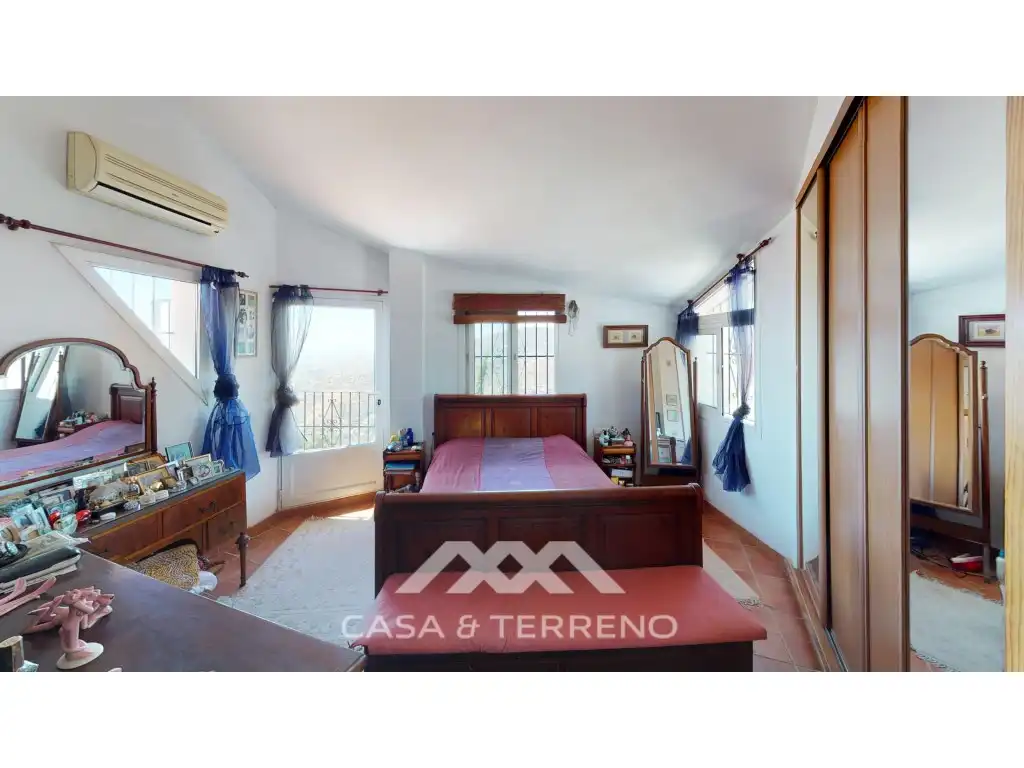 Dormitori de Casa o xalet en venda en Torrox amb Aire condicionat i Balcó