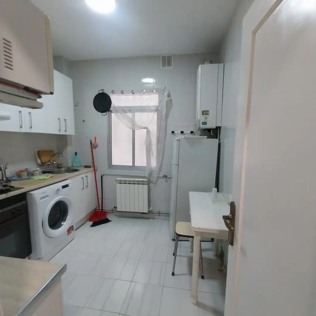 Cocina de Piso en venta en Valladolid con Calefacción, Parquet y Terraza