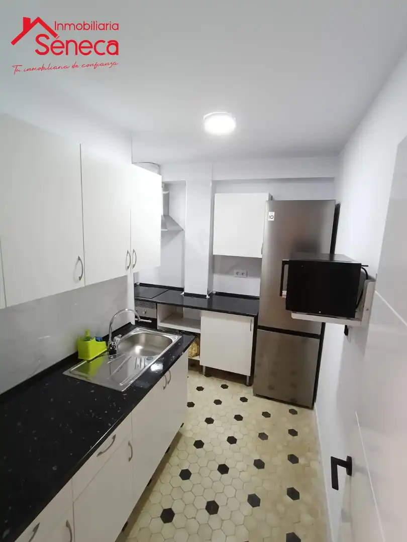 Küche von Wohnung zum Verkauf in  Córdoba Capital mit Klimaanlage, Heizung und Möbliert