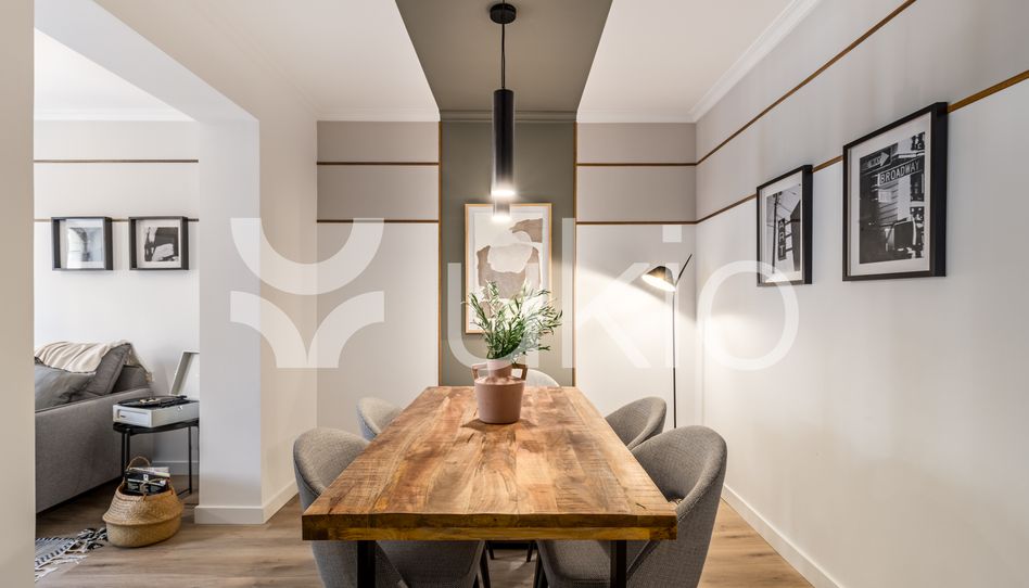 Apartamento de alquiler en Calle de Manuel Cortina, Trafalgar - Imagen 2