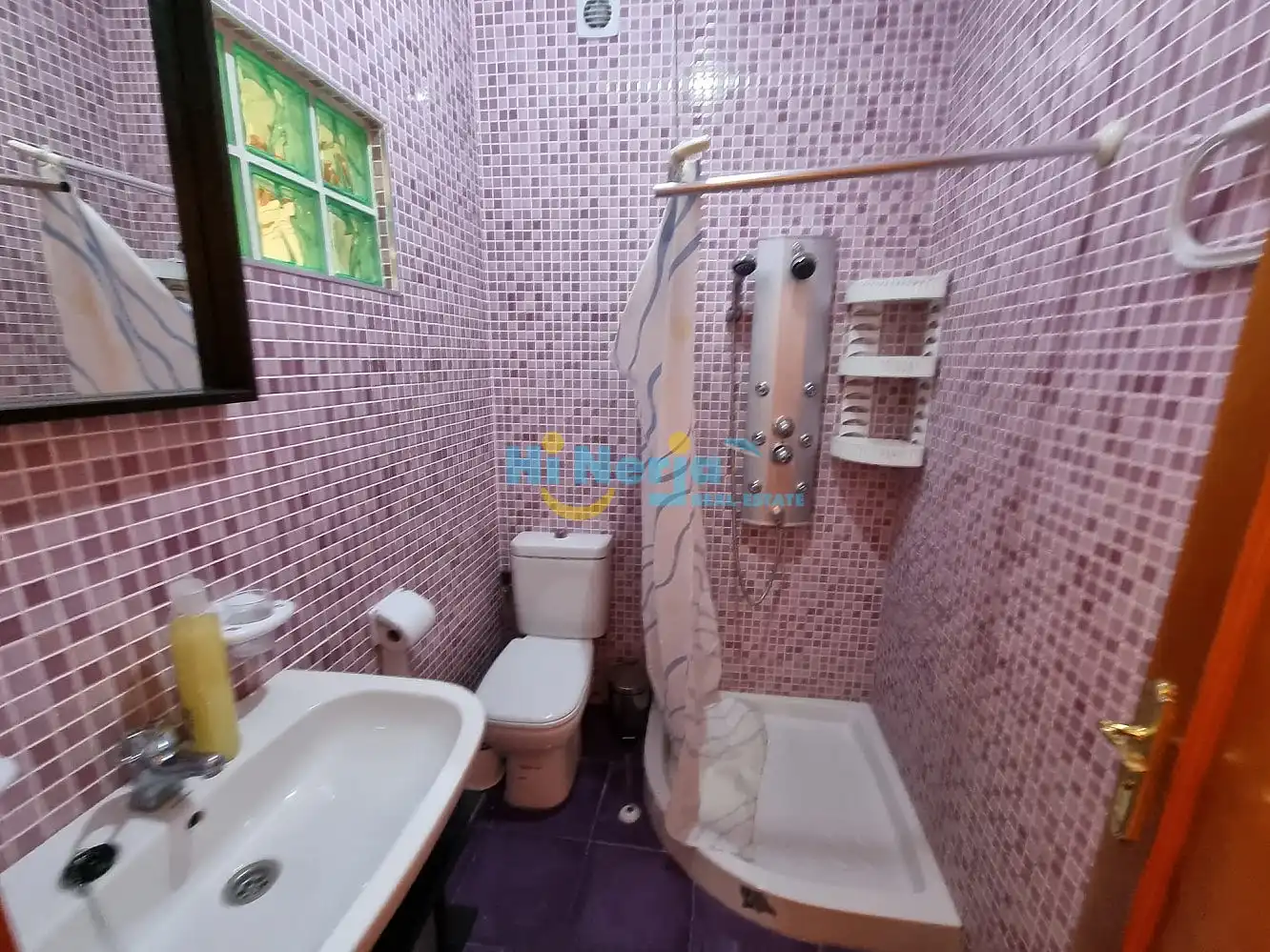 Baño de Casa o chalet de alquiler en Nerja con Terraza, Piscina y Amueblado
