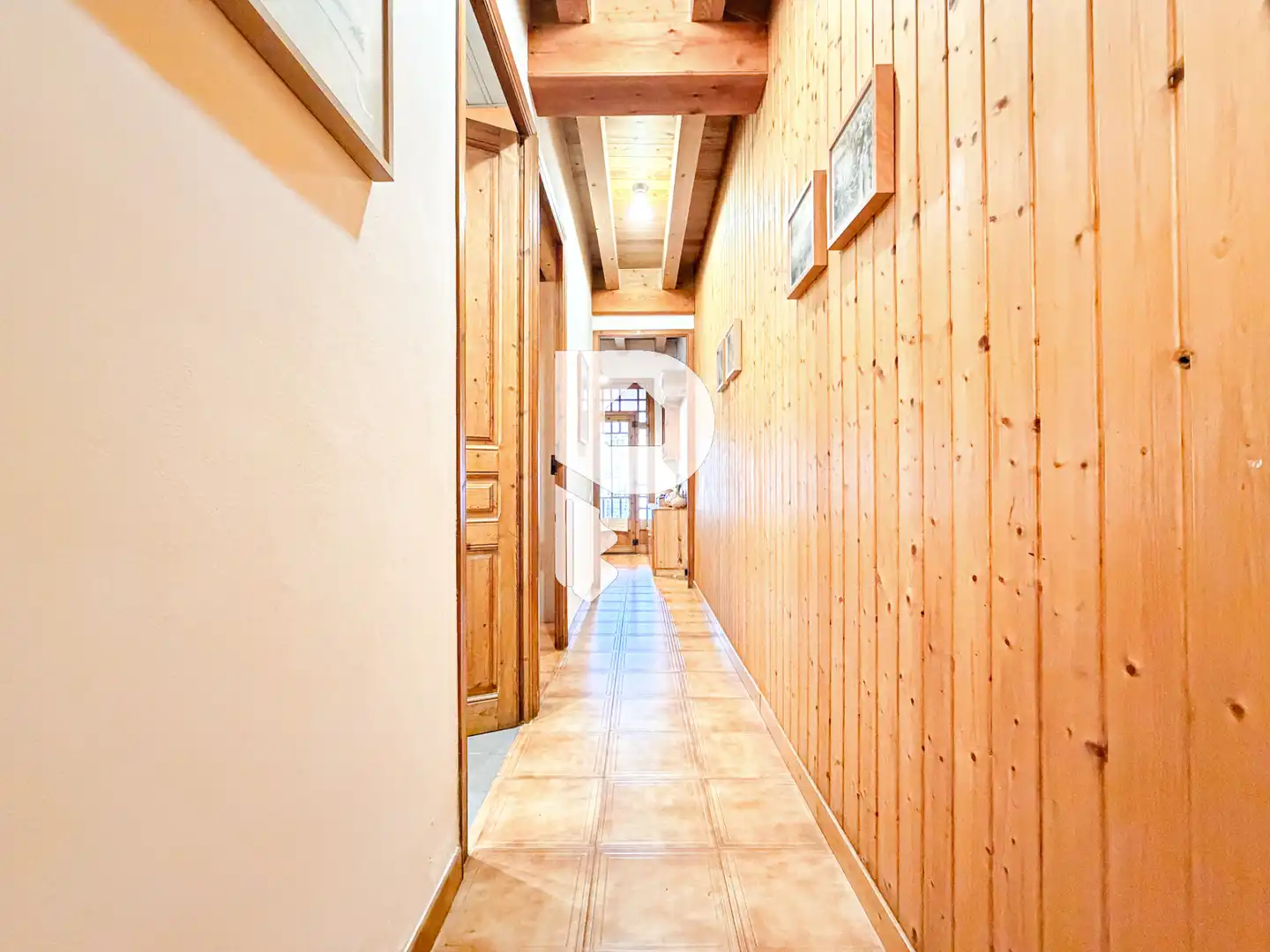 Casa adosada en venta en Sant Vicenç Dels Horts con Aire acondicionado, Calefacción y Jardín privado