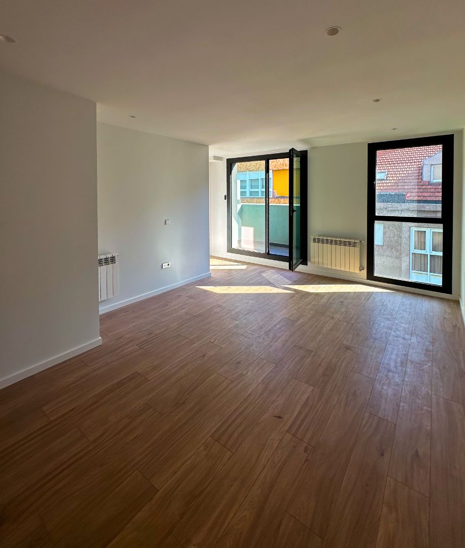 Sala d'estar de Dúplex de lloguer en Santander amb Calefacció, Parquet i Forn