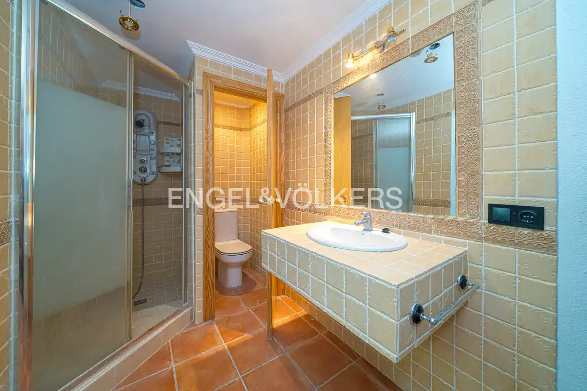 Baño de Casa o chalet en venta en La Nucia con Aire acondicionado, Jardín privado y Piscina