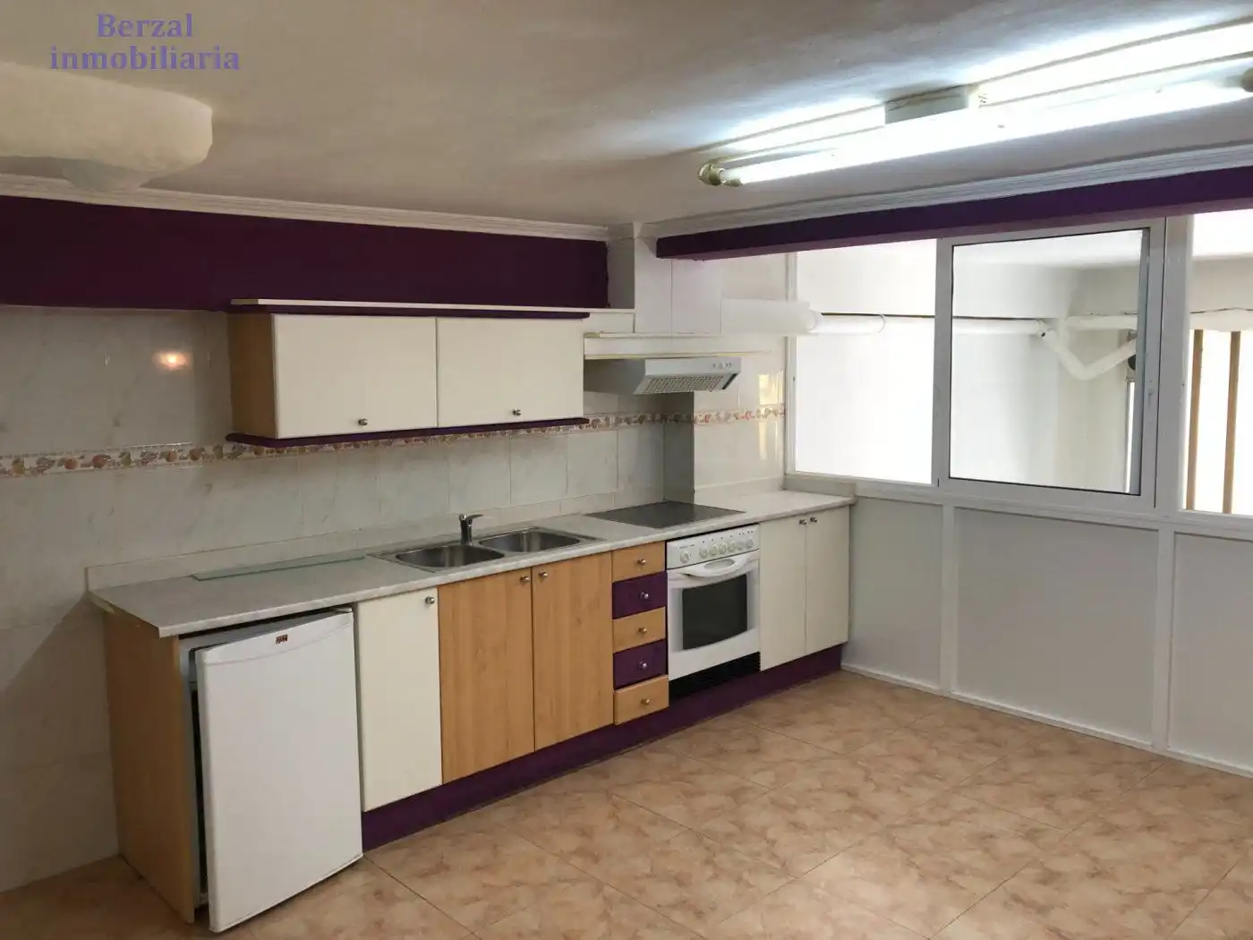 Cocina de Local en venta en  Logroño