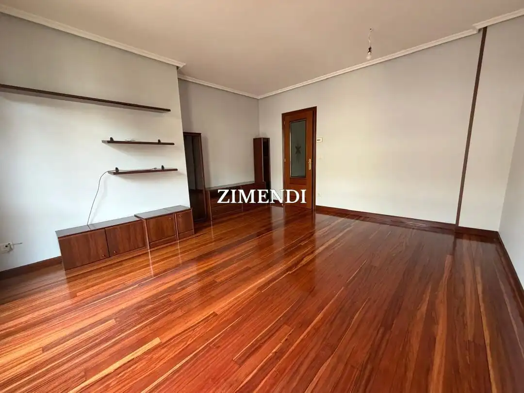 Piso con ascensor en venta en Abadiño, imagen 2