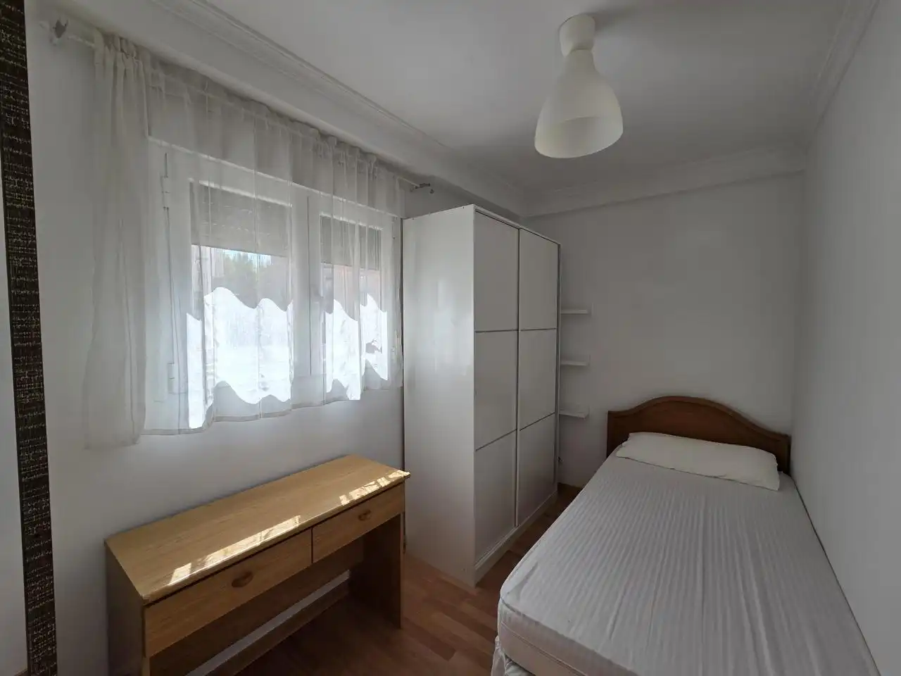 Habitación de Piso de alquiler en Madrid con Aire acondicionado, Calefacción y Amueblado