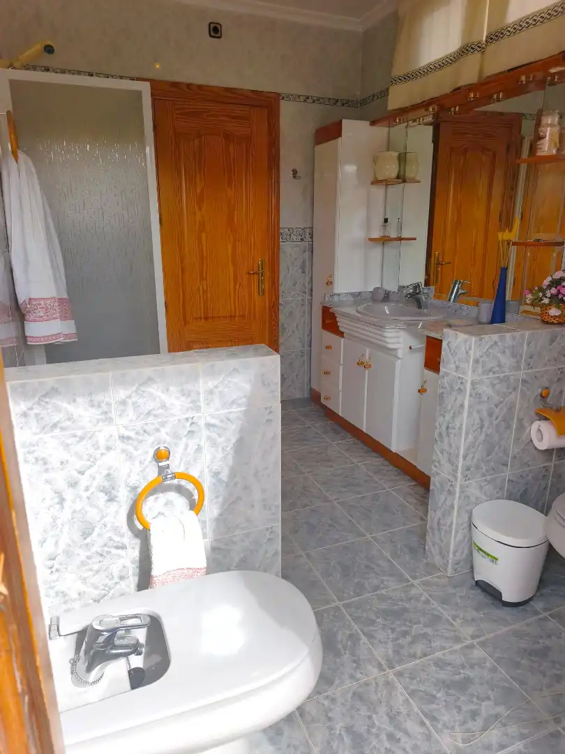 Bathroom of Houses for sale in Recas  with Air Conditioner, Heating and Private garden