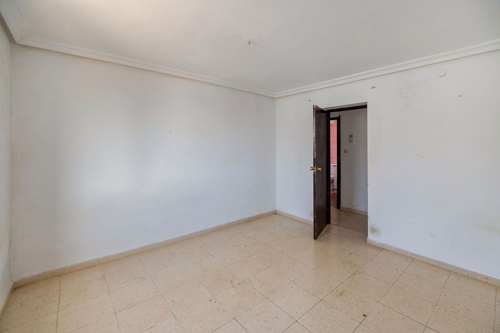 Bedroom of Flat for sale in Algeciras