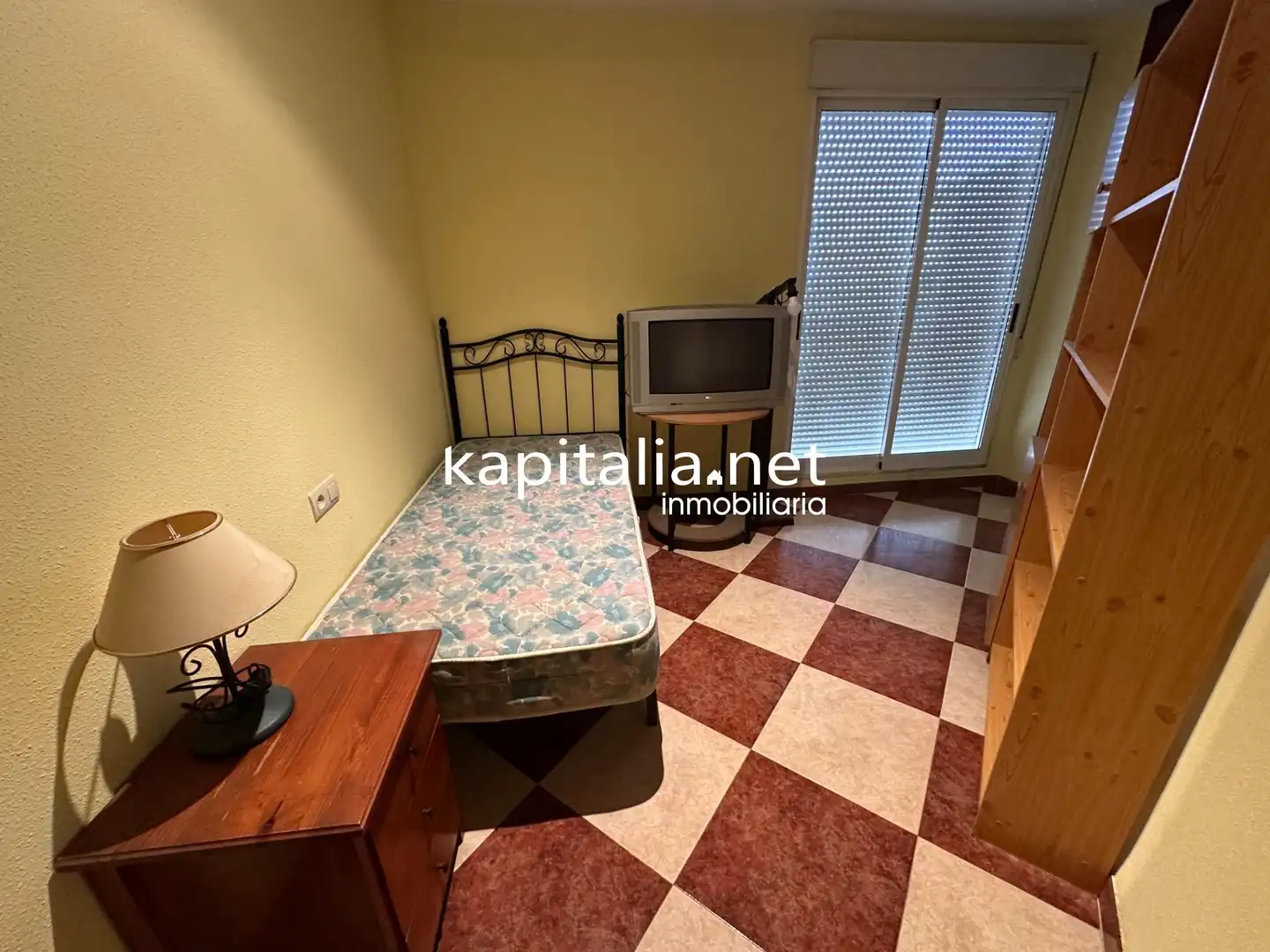Bedroom of Flat for sale in Albaida  with Air Conditioner, Terrace and Storage room
