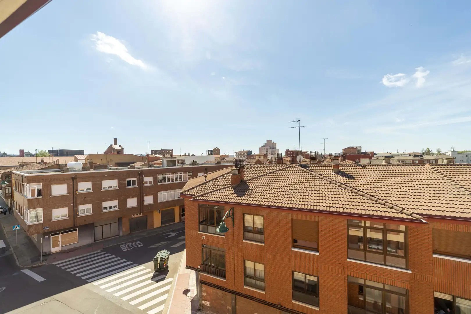 Vista exterior de Piso en venta en San Andrés del Rabanedo con Calefacción