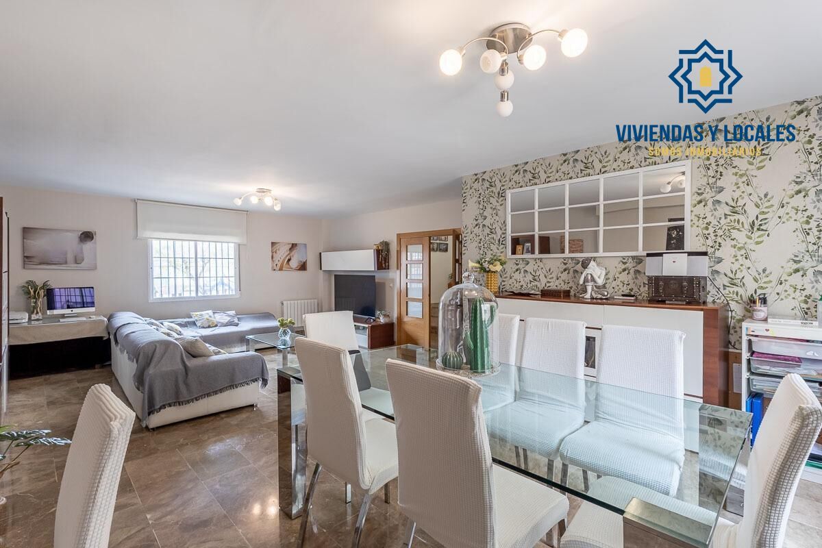 Casa adosada en venda a San Cayetano