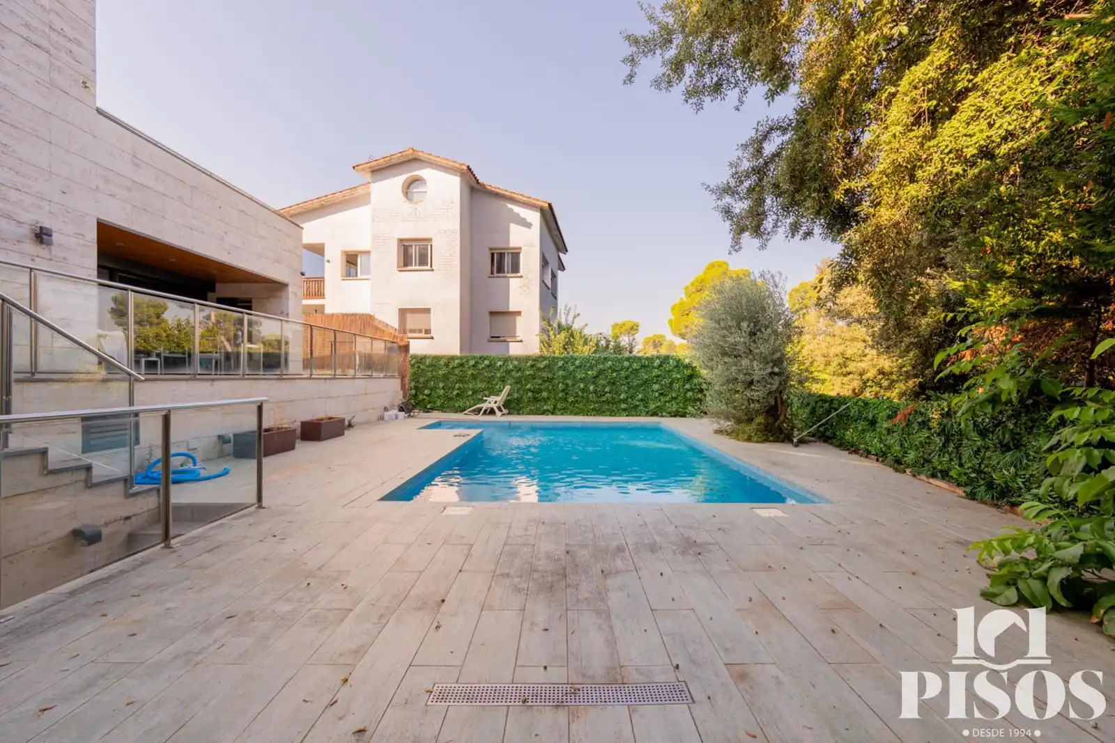 Swimming pool of Houses for sale in Sant Cugat del Vallès  with Air Conditioner, Storage room and Swimming Pool