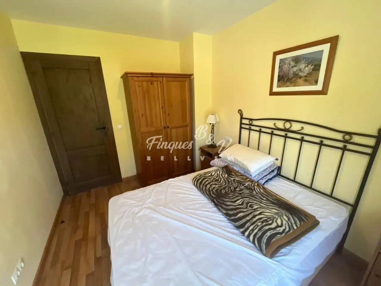 Habitación de Piso en venta en Alp con Calefacción, Parquet y Trastero
