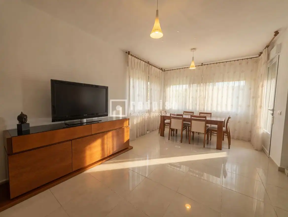 Sala d'estar de Casa o xalet en venda en Camarena amb Aire condicionat, Calefacció i Terrassa
