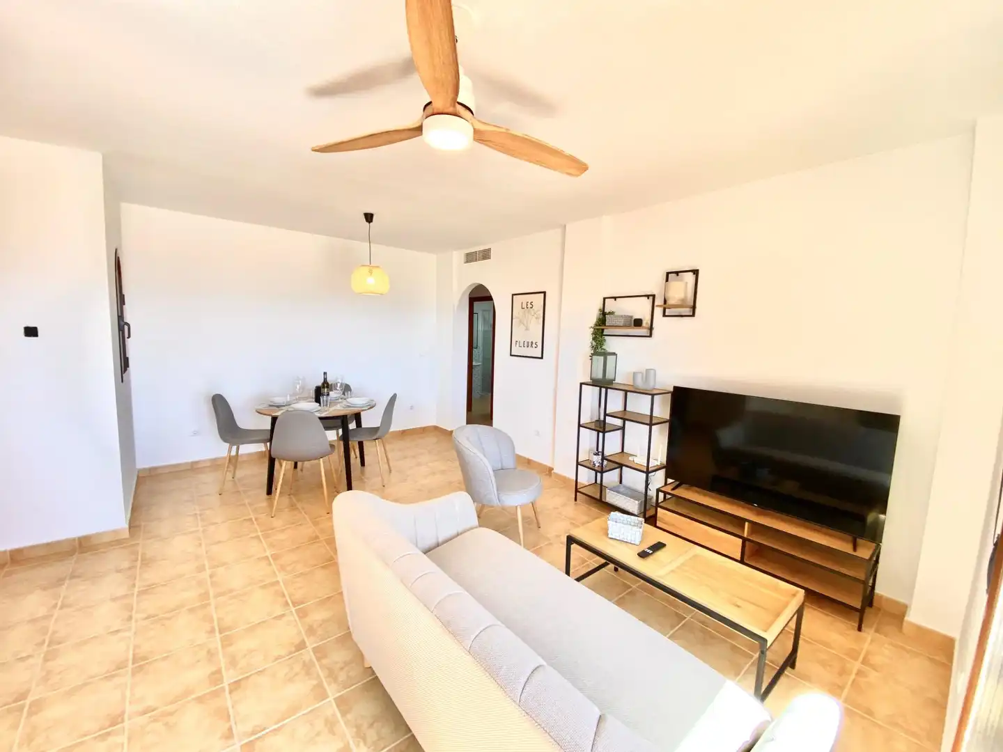 Sala d'estar de Apartament en venda en Cartagena amb Terrassa, Moblat i Piscina comunitària
