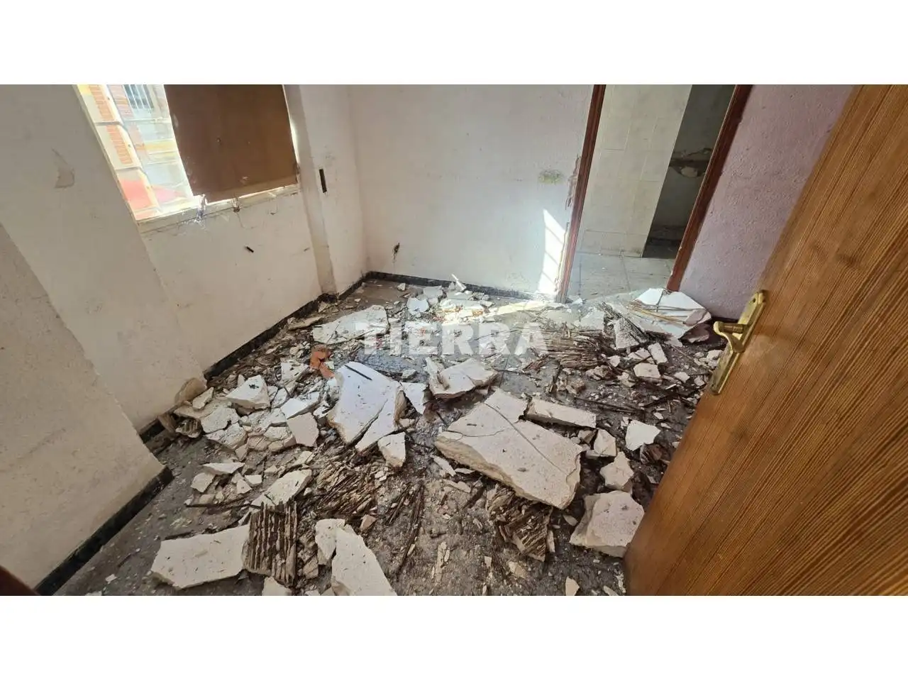 Casa adosada en venda en Yecla