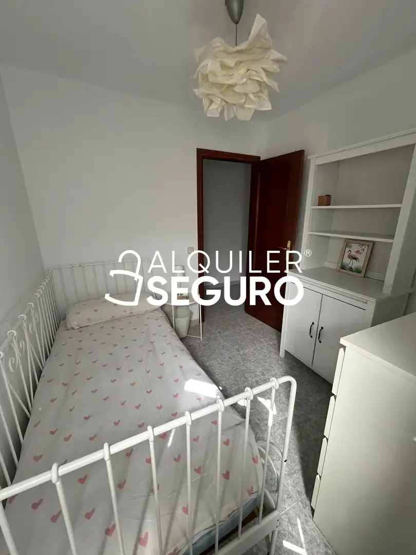 Habitación de Piso de alquiler en Alcalá de Henares con Aire acondicionado, Calefacción y Terraza
