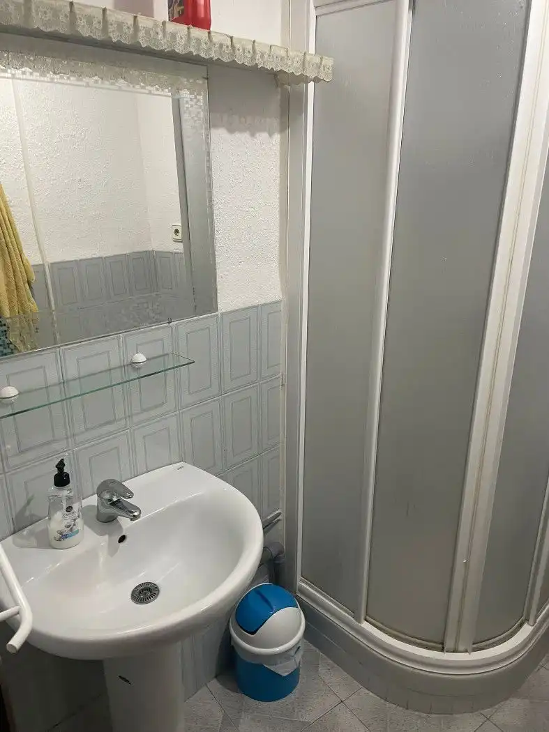 Bany de Pis de lloguer en Tarragona amb Aire condicionat, Calefacció i Moblat