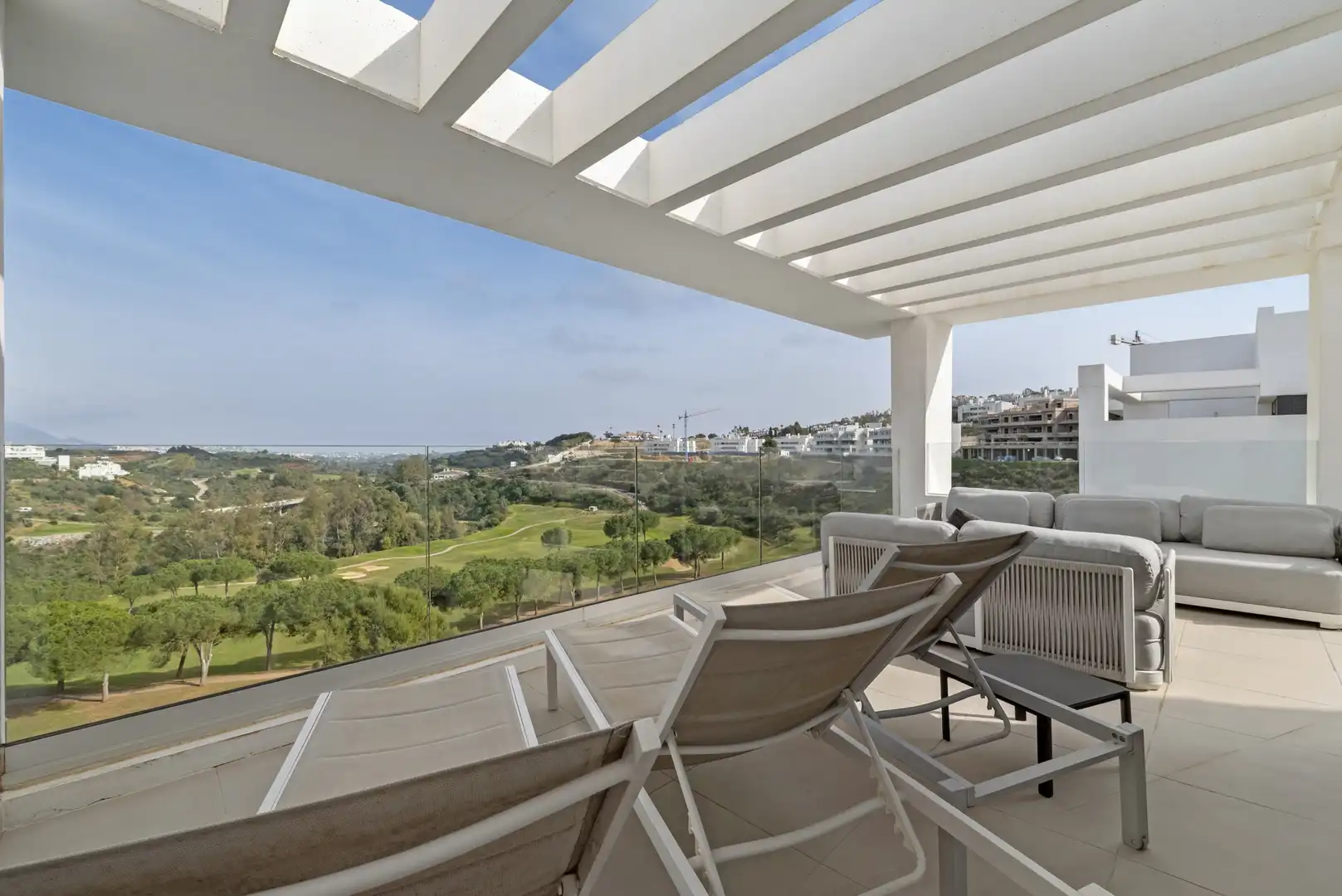 Terrasse von Dachboden zum Verkauf in Mijas mit Klimaanlage, Terrasse und Schwimmbad