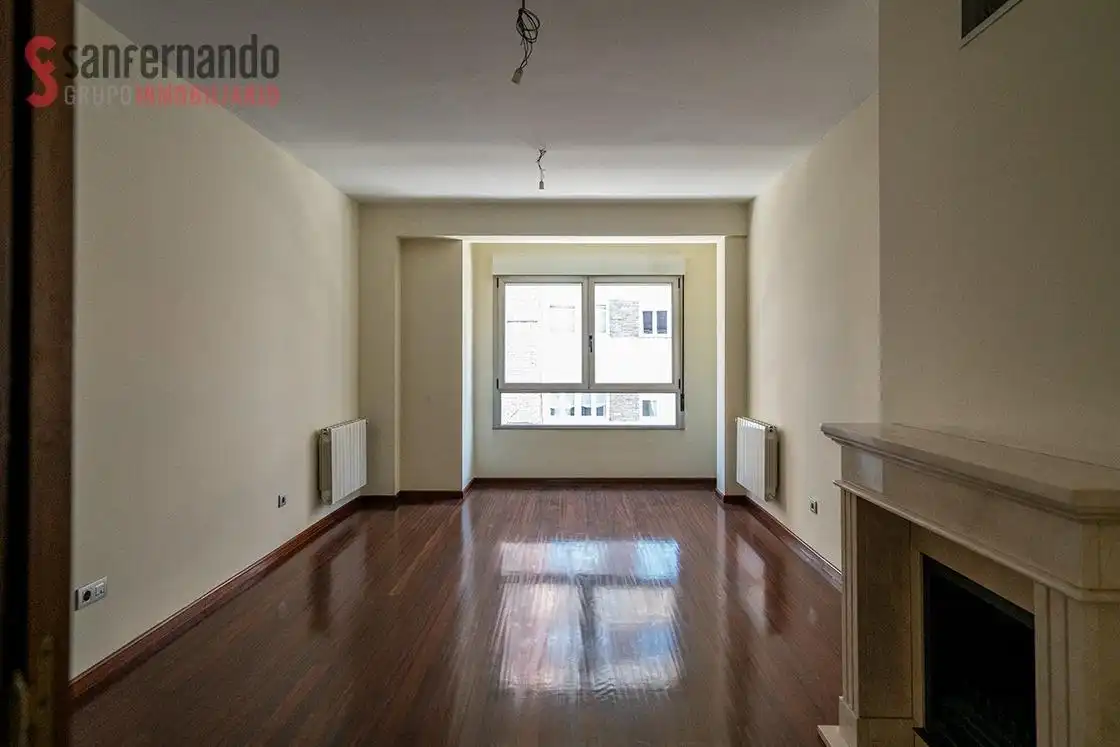 Wohnzimmer von Wohnung zum Verkauf in Torrelavega  mit Terrasse und Balkon