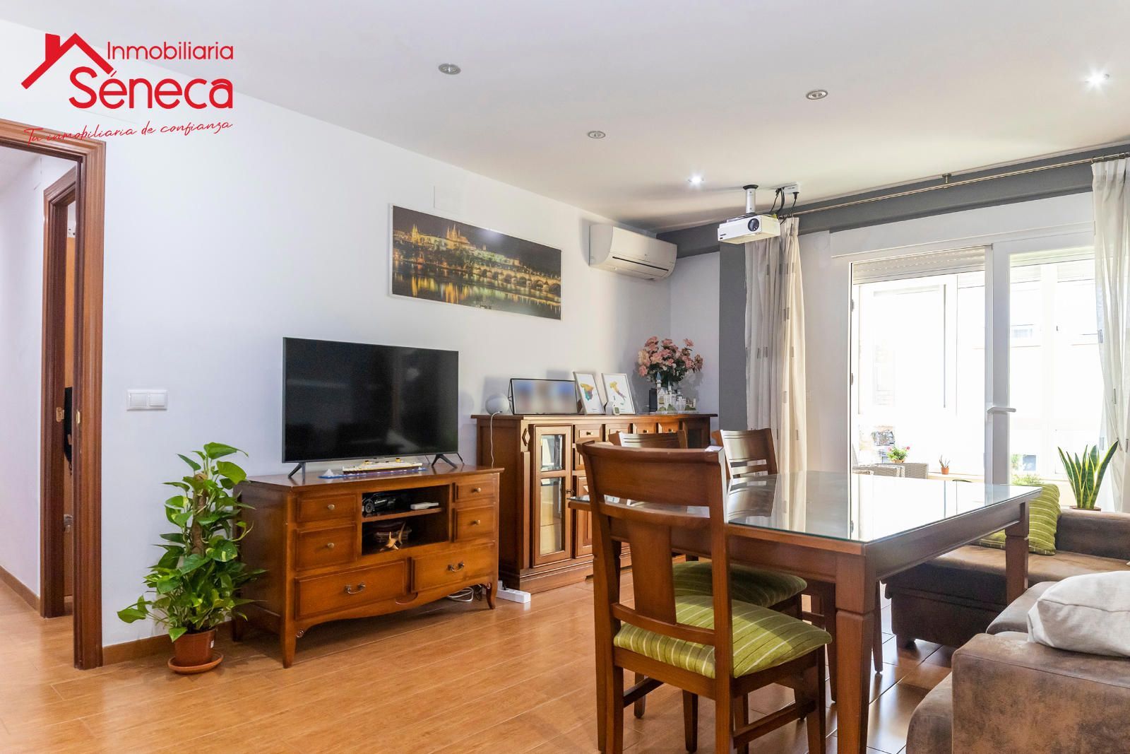 Sala d'estar de Pis en venda en  Córdoba Capital amb Aire condicionat, Terrassa i Traster