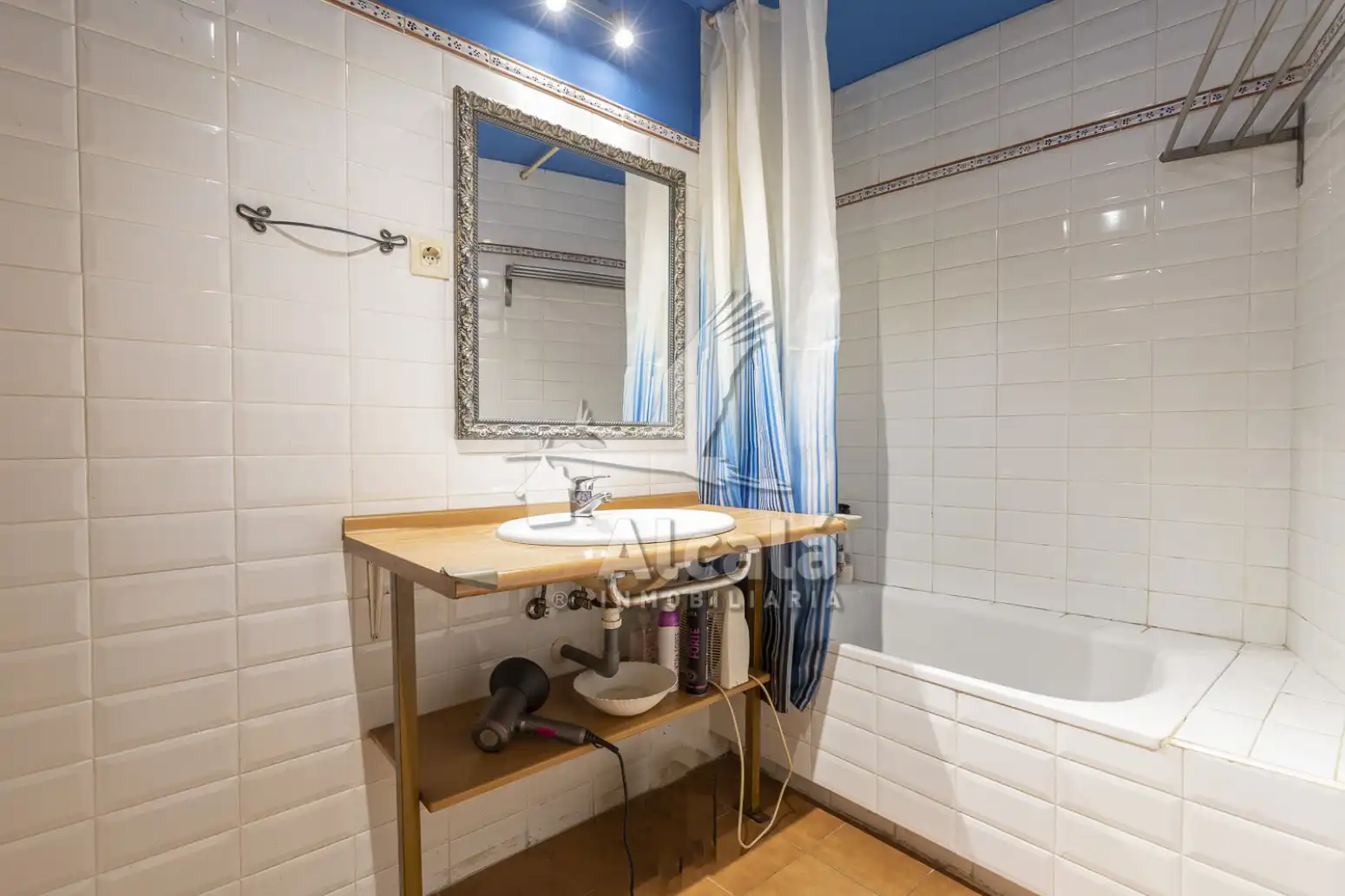 Baño de Piso en venta en Meco con Calefacción, Parquet y Amueblado