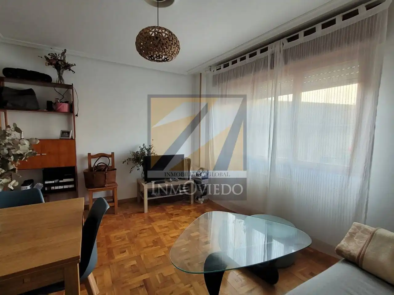 Wohnzimmer von Wohnung zur Miete in Oviedo  mit Heizung