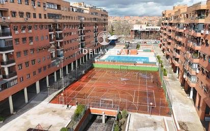 Vista exterior de Pis en venda en Alcorcón amb Calefacció, Parquet i Terrassa