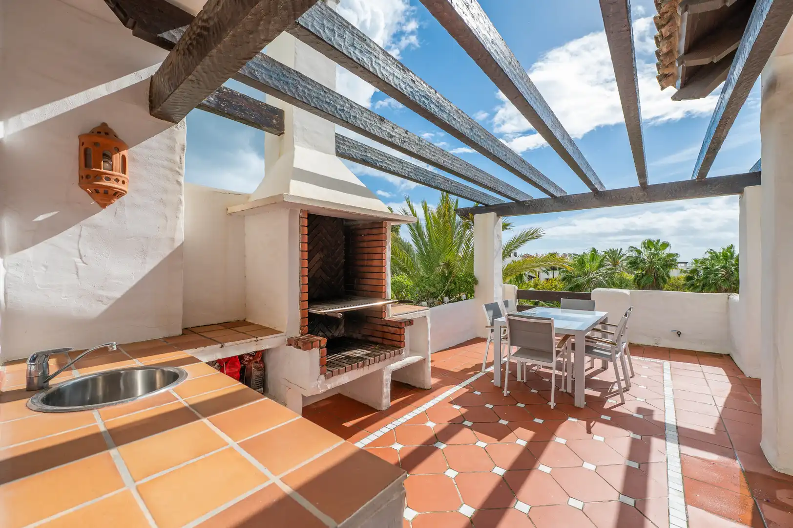 Terraza de Ático de alquiler en Marbella con Aire acondicionado, Terraza y Trastero