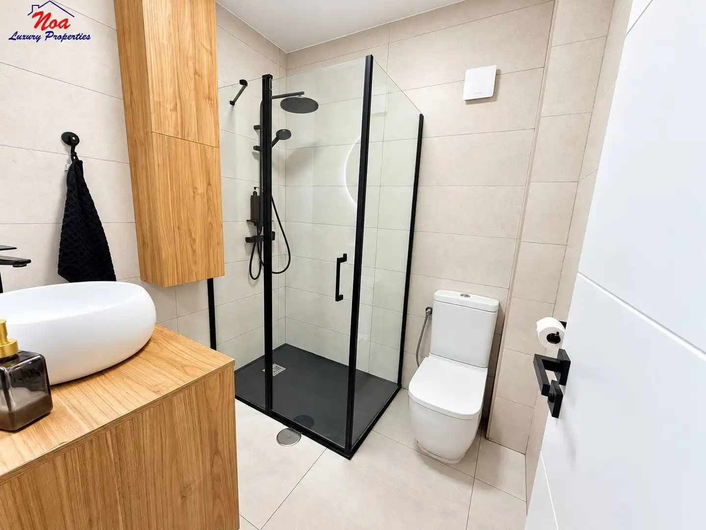 Apartamento con balcón en venta en Calle Tres Banderas, imagen 23