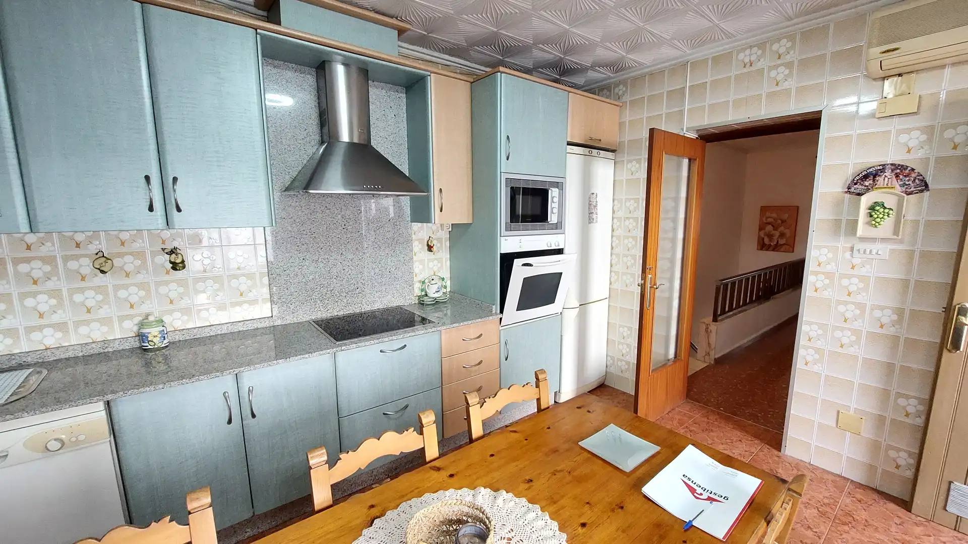 Cocina de Casa adosada en venta en Murcia con Terraza, Amueblado y Alarma