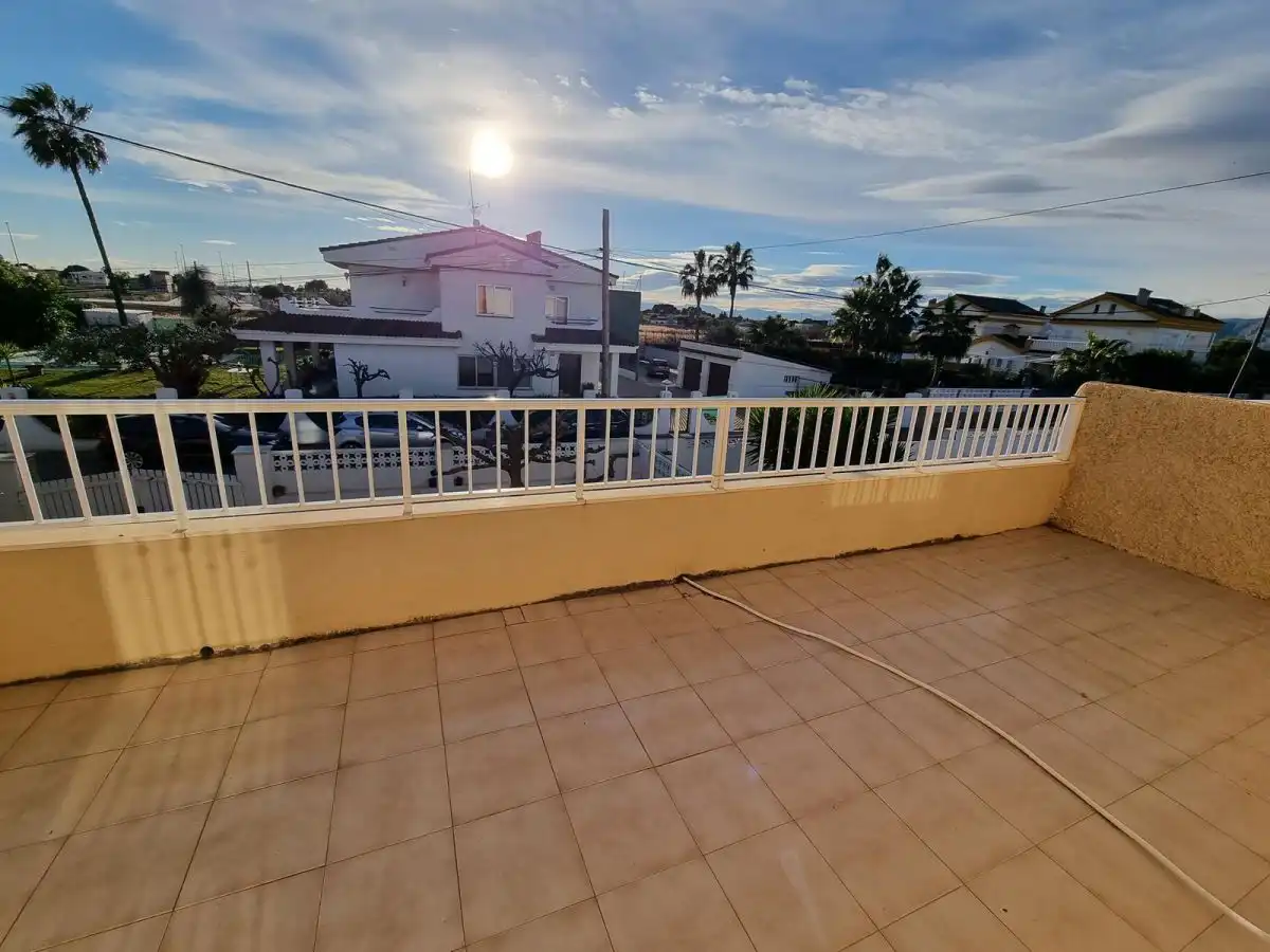 Terrassa de Casa o xalet en venda en Castellón de la Plana / Castelló de la Plana amb Aire condicionat, Calefacció i Terrassa