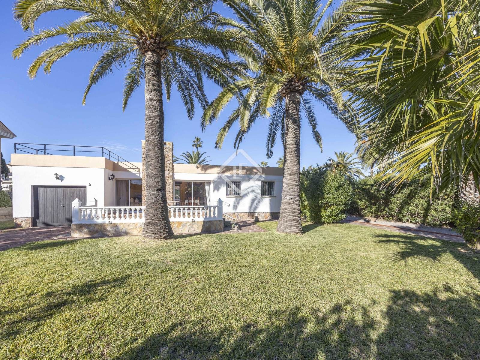 Jardí de Casa o xalet en venda en Sagunto / Sagunt amb Aire condicionat, Jardí privat i Terrassa