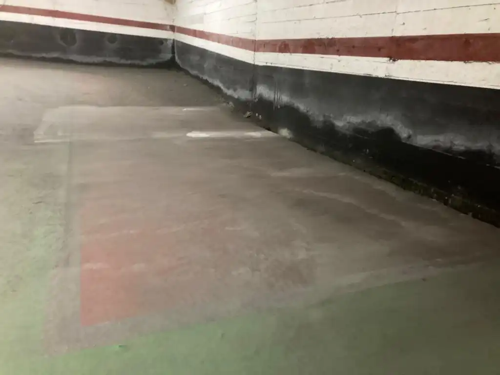 Garaje en venta en Derio
