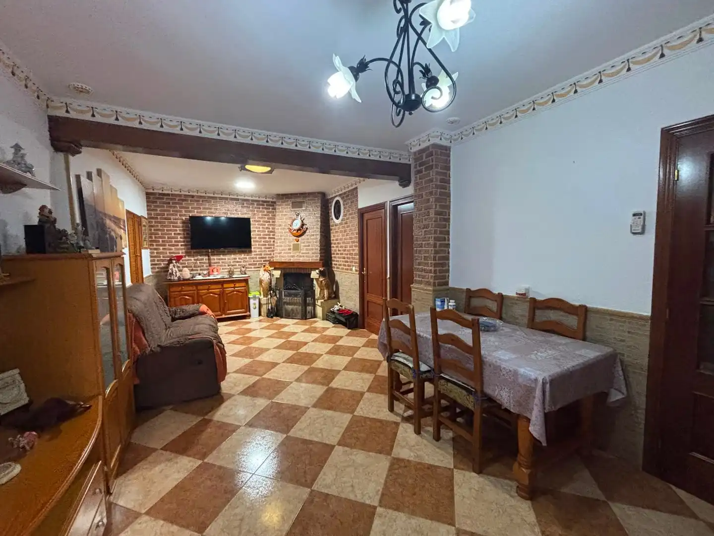 Sala de estar de Casa o chalet en venta en Dos Hermanas con Aire acondicionado