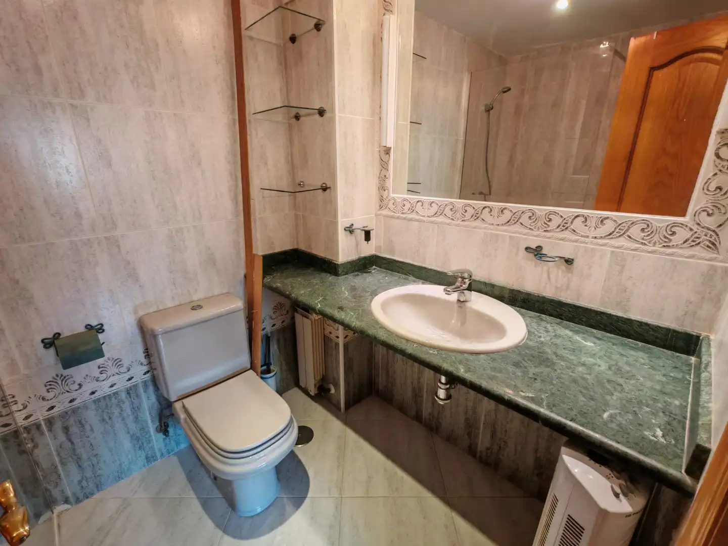 Bathroom of Flat for sale in Móstoles  with Heating, Parquet flooring and Terrace