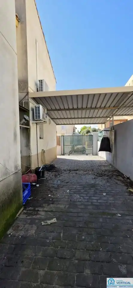 Parking de Casa o chalet en venta en Náquera con Aire acondicionado, Terraza y Piscina