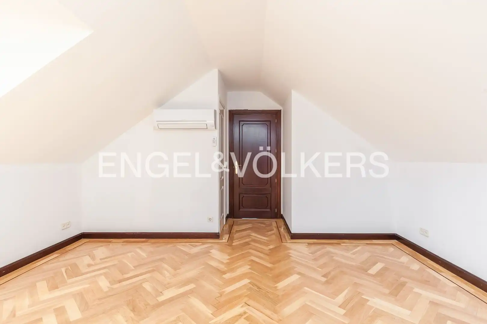 Houses for rent in Madrid  with Air Conditioner, Heating and Private garden