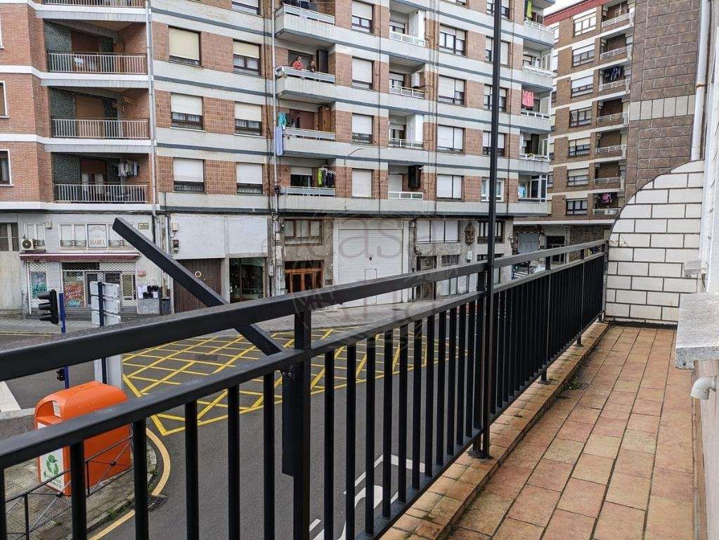 Pis en venda a Artike Bidea