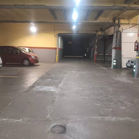 Local comercial en Alquiler en Carrer de Garcilaso en Centre