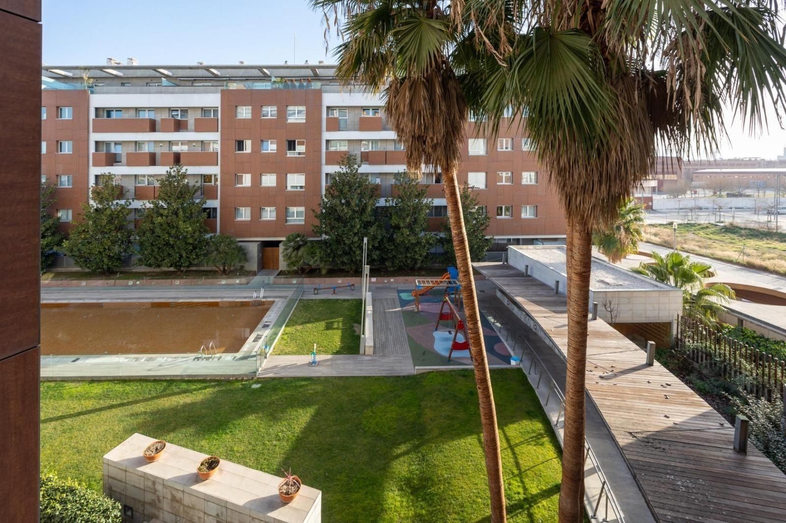 Terrassa de Pis de lloguer en Armilla amb Aire condicionat, Calefacció i Jardí privat
